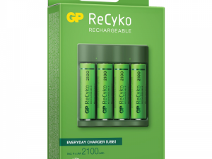 Зарядно у-во GP BATTERIES B421  210AAHCE-EB4+4 AA NiMH 2100mAh